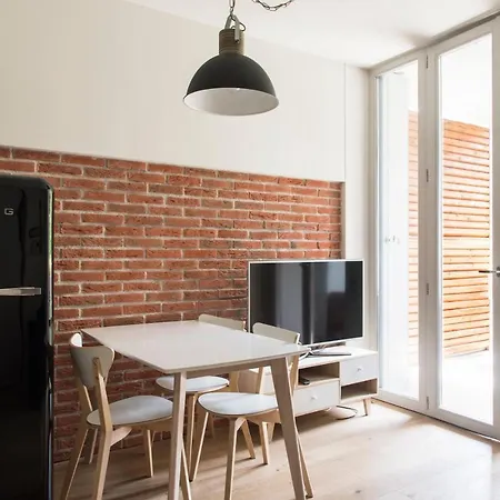 Apartment Youhosty - Monviso 32 Milan